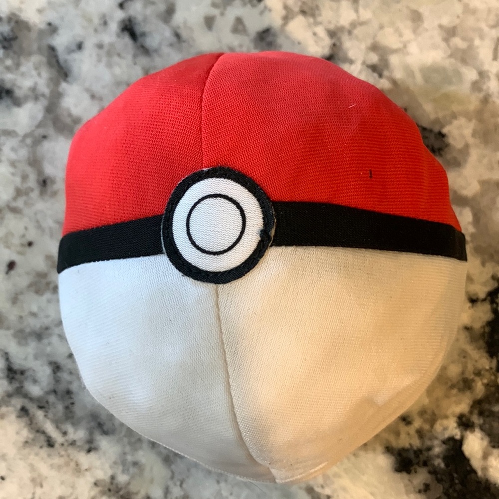 Poke’mon Pansage plush reversing from ball to Pansage!!  2011 JAKKS PACIFIC INC.